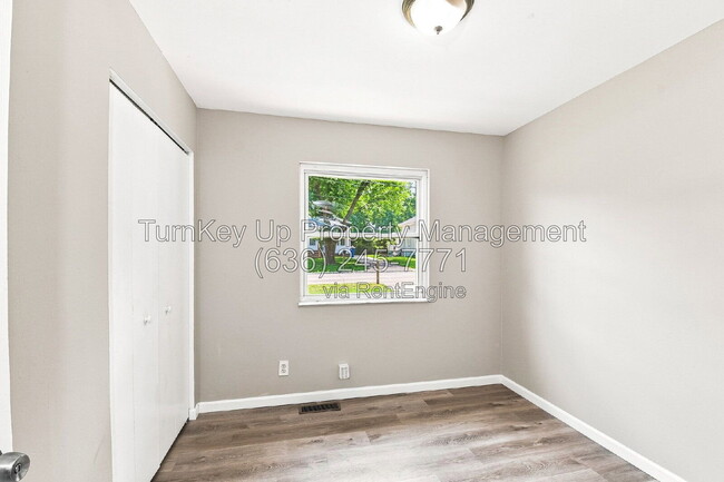Building Photo - 257 Connolly Dr