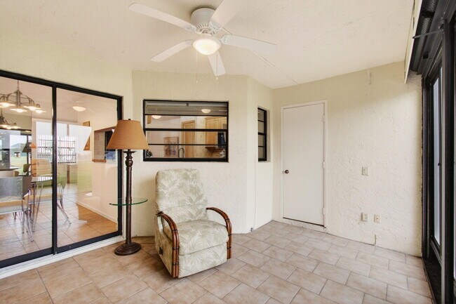 Building Photo - 5851 Parkwalk Dr