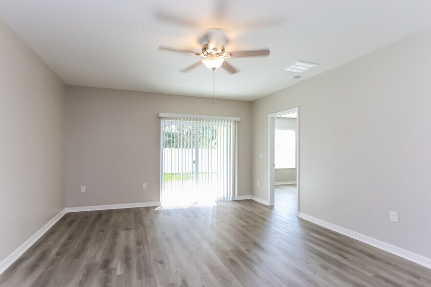 Building Photo - 10125 Geese Trail Cir