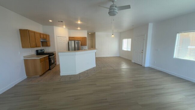 Building Photo - 1286 Capital Gains Dr