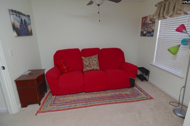 Building Photo - 212 Glossy Green Ln