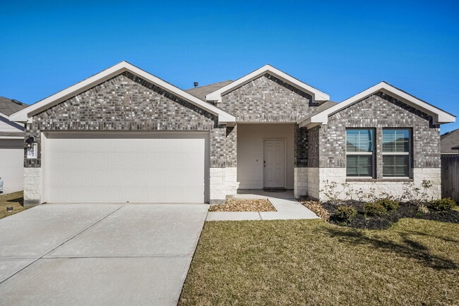 Building Photo - 21302 Brookwood Cres Dr