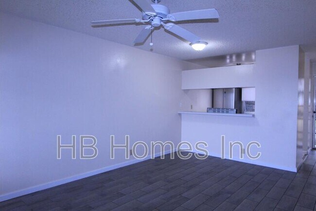 Building Photo - 92-1021-1021 Nou St