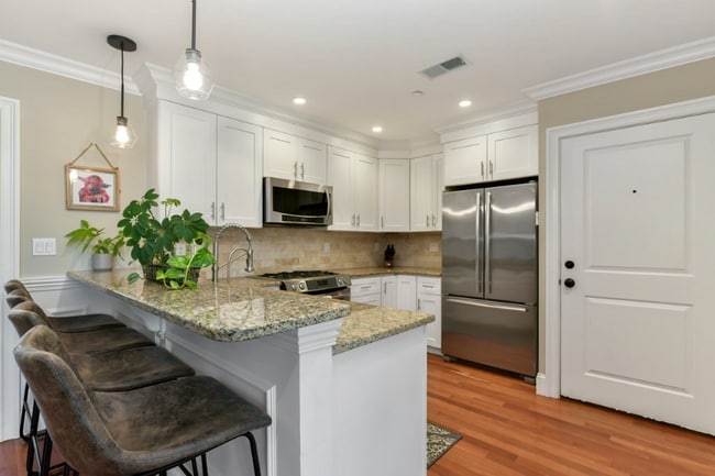 Building Photo - 49 L St