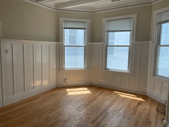 Building Photo - 1551 Franklin St