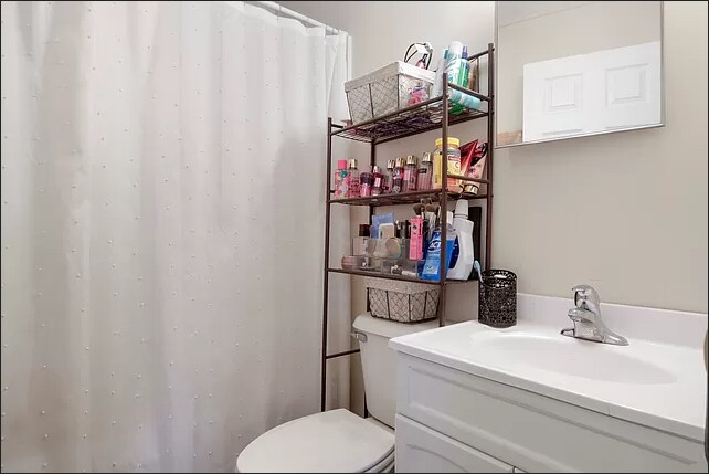 Building Photo - 305 E Phoenix Ave