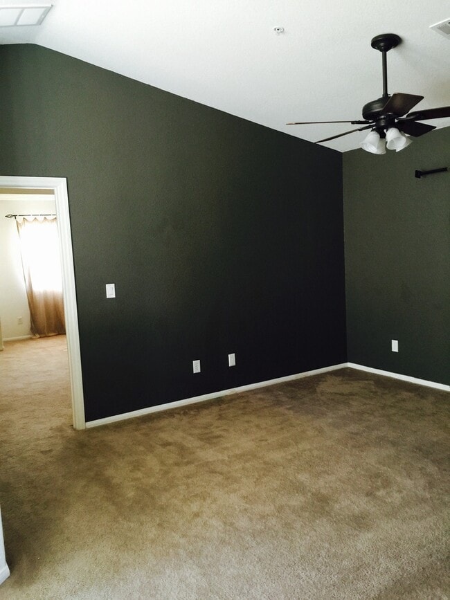 Building Photo - Must See Home in Gated Community!