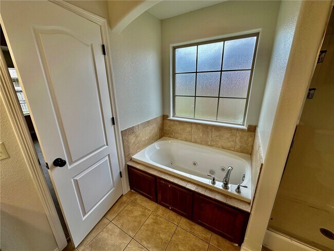 Building Photo - 441 Sorrento Dr