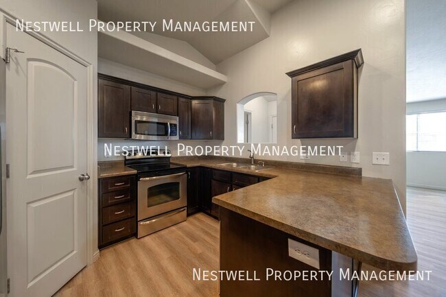 Building Photo - 999 Village River Ln