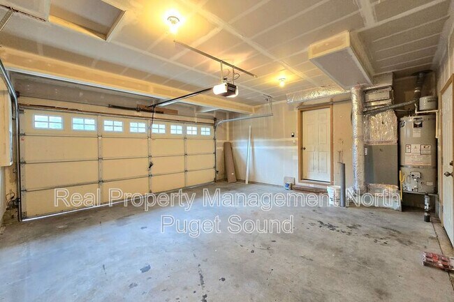 Building Photo - 6621 206th Pl NE
