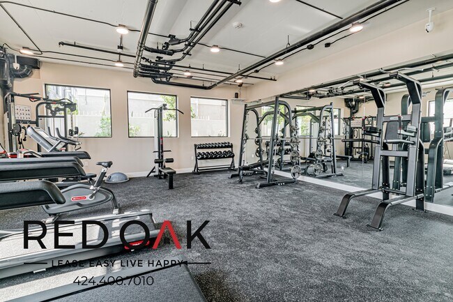 Building Photo - 1037 Dewey Ave