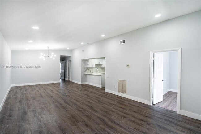 Building Photo - 6211 SW 116th Pl