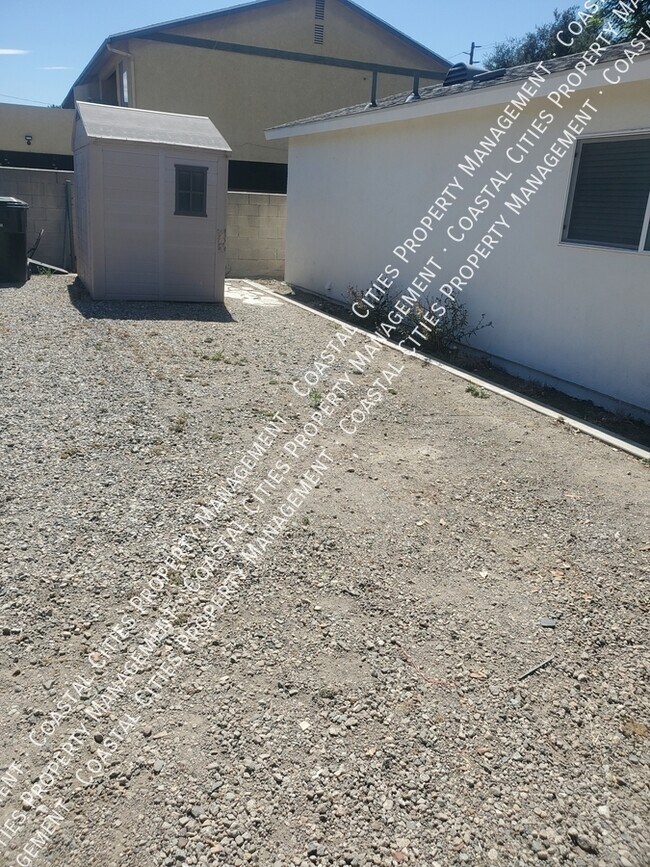 Building Photo - 186 S Palm Ave