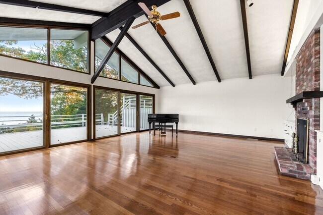 Building Photo - 23 Ocean St