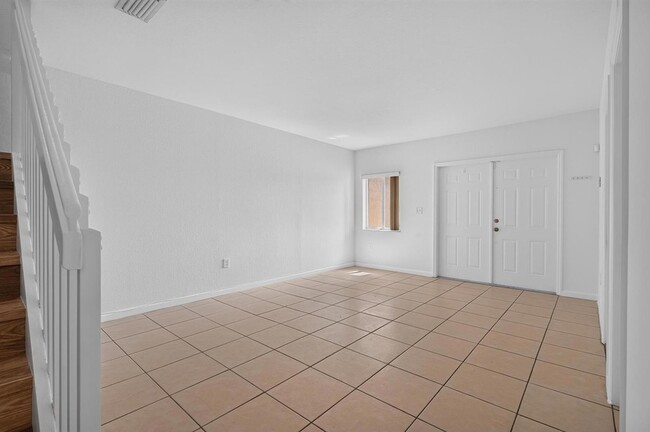 Building Photo - 5732 SW 162nd Pass