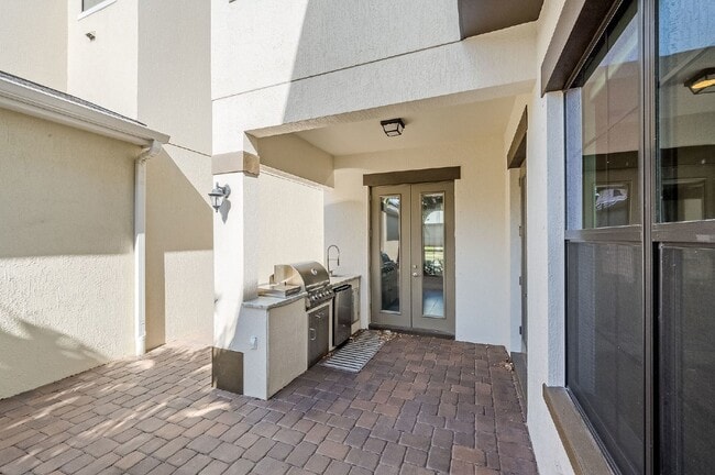 Building Photo - Live in the gorgeous, desirable Arrivas Vi...