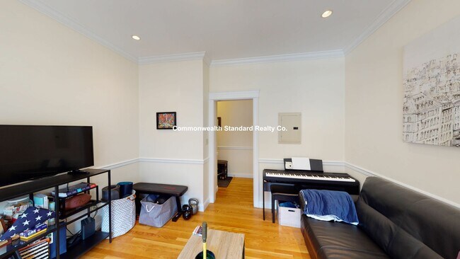 Building Photo - 76 Quint Ave