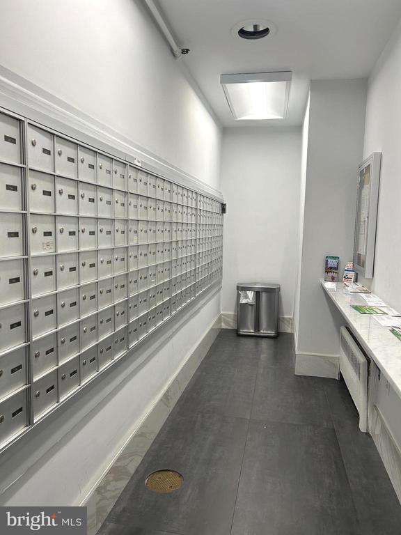 Building Photo - 2101 Chestnut St