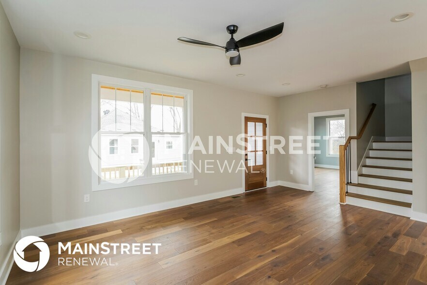 Building Photo - 1114 McGavock Pk