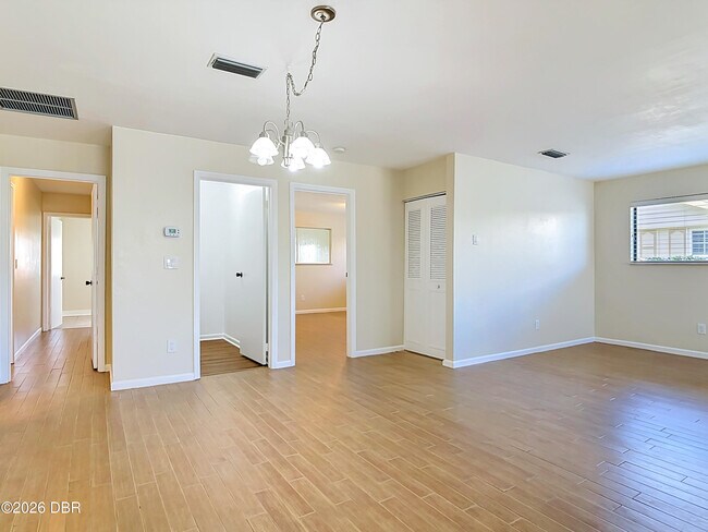 Building Photo - 49 Bogey Cir