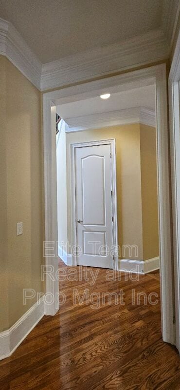 Building Photo - 6926 Linkside Ct
