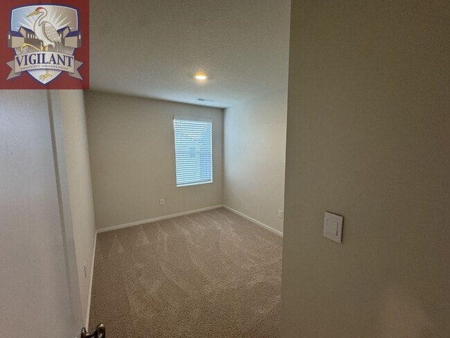 Building Photo - 3 Bedroom home