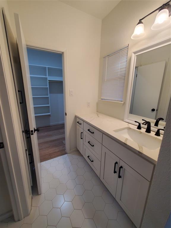 Building Photo - 5311 Indio Dr
