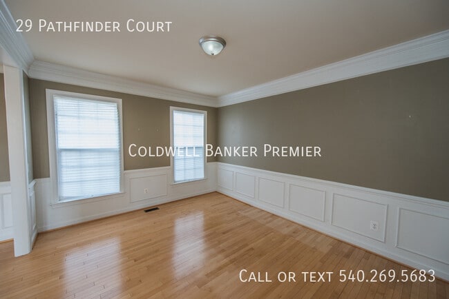 Building Photo - 29 Pathfinder Ct
