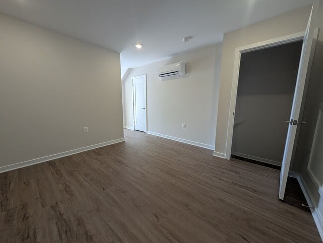 Building Photo - Brand New, Never Lived in!