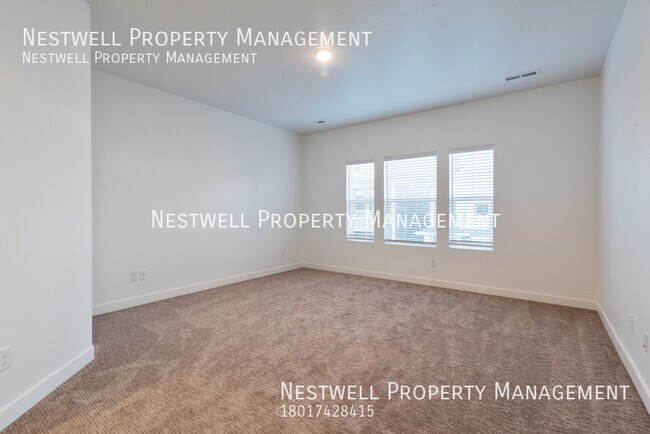 Building Photo - Incredible 3-bed Home in Highland