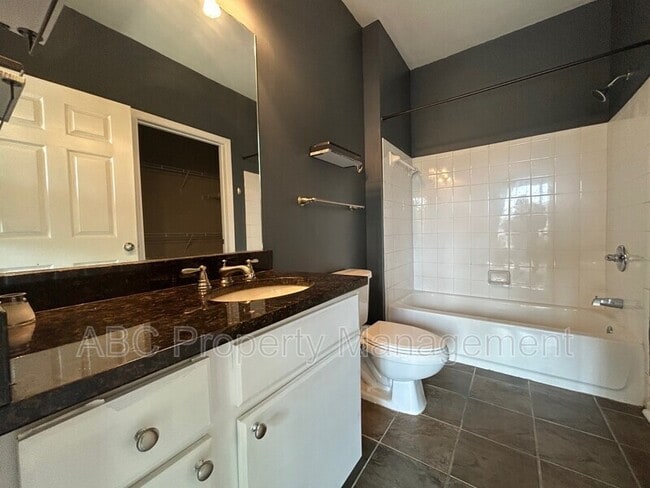 Building Photo - 4261 NE Meadow Creek Cir