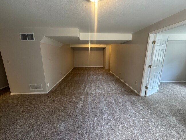 Building Photo - Updated Home in Peregrine