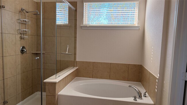 Building Photo - 6723 Barrington Crk Trce