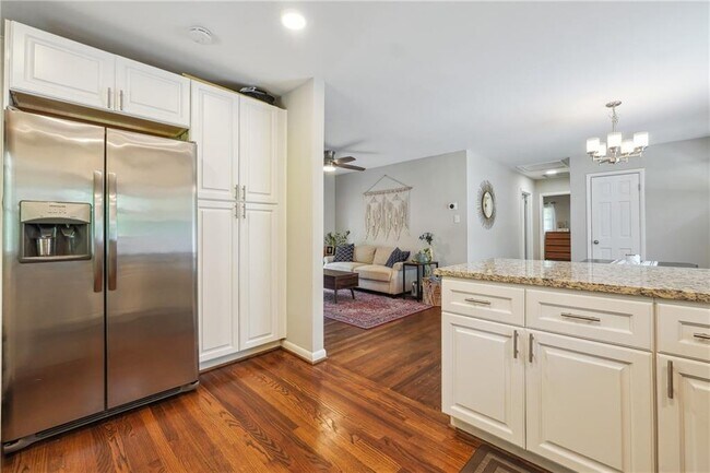 Building Photo - 3483 Glensford Dr