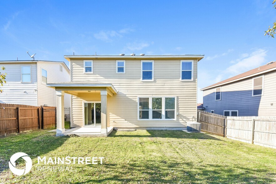 Building Photo - 7906 Horse Hollow