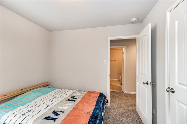 Building Photo - 1625 City Nights Wy