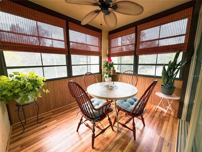 Building Photo - 428 Windrush Bay Dr