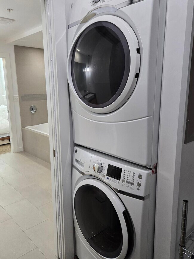 Building Photo - 790 Front St