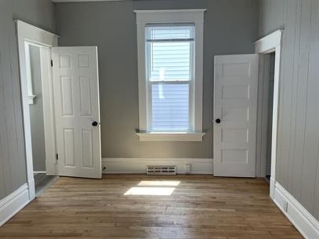 Building Photo - 312 Broad St