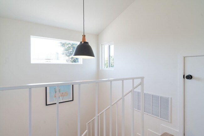 Interior Photo - 24 Park Ave