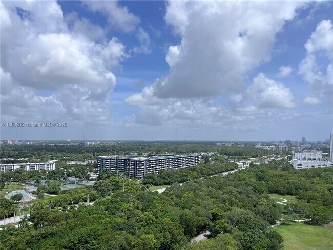 Building Photo - 16385 Biscayne Blvd