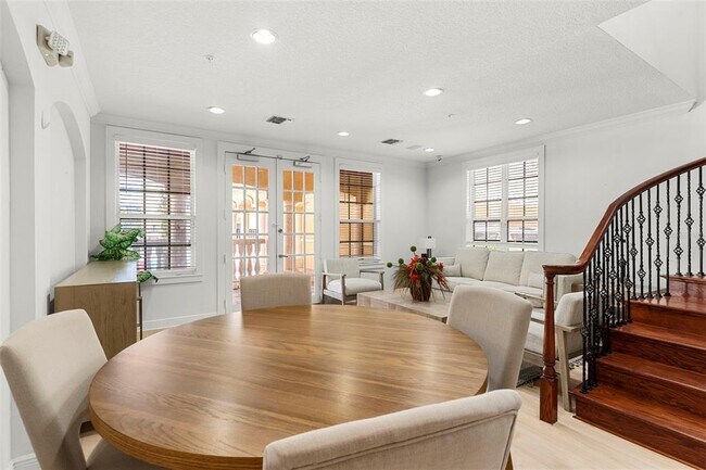 Building Photo - 111 S Sherrill St