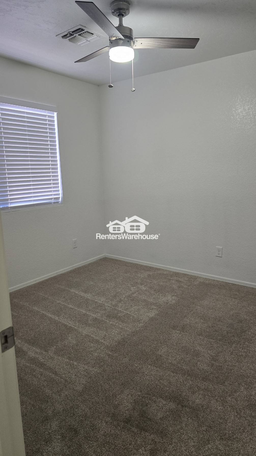 Building Photo - 1741 W Ransom Oaks Dr