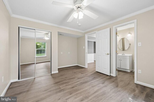 Building Photo - 5871 Paine Run Pl