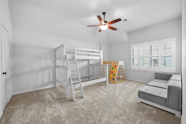 Building Photo - 17346 Camillia Trails