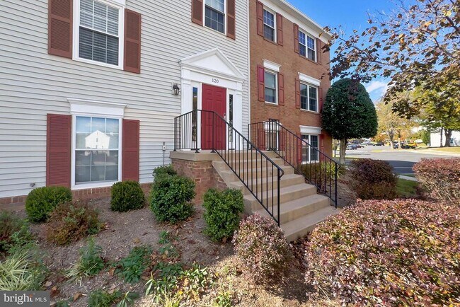 Primary Photo - 120 Prosperity Ave SE