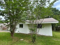 Building Photo - 3 bed 2 bath home for lease - Call 601-826...