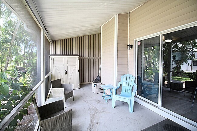 Building Photo - 6129 Lakefront Dr