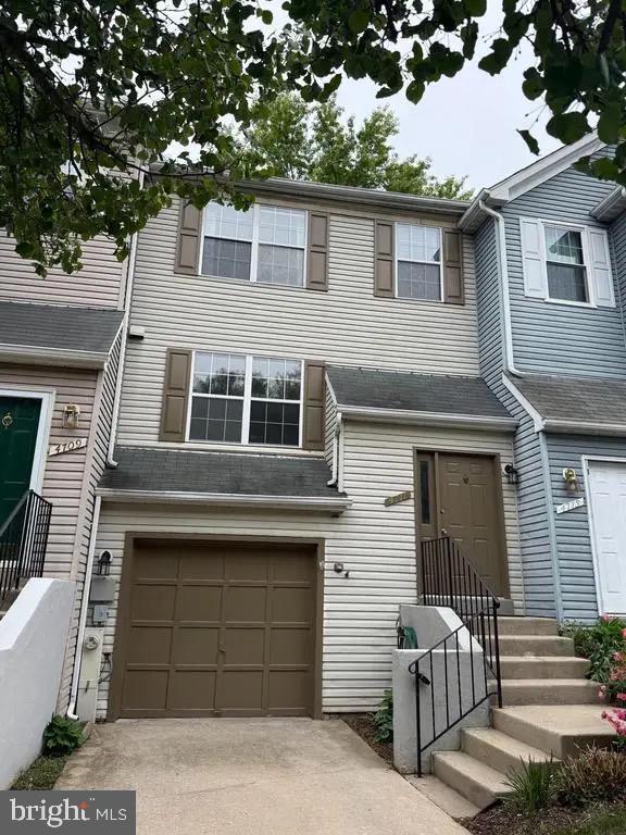 Building Photo - 4711 Leyden Way