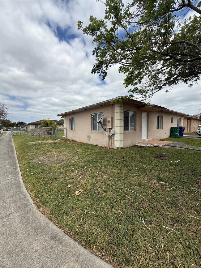 Building Photo - 1205 NW 7th Ave